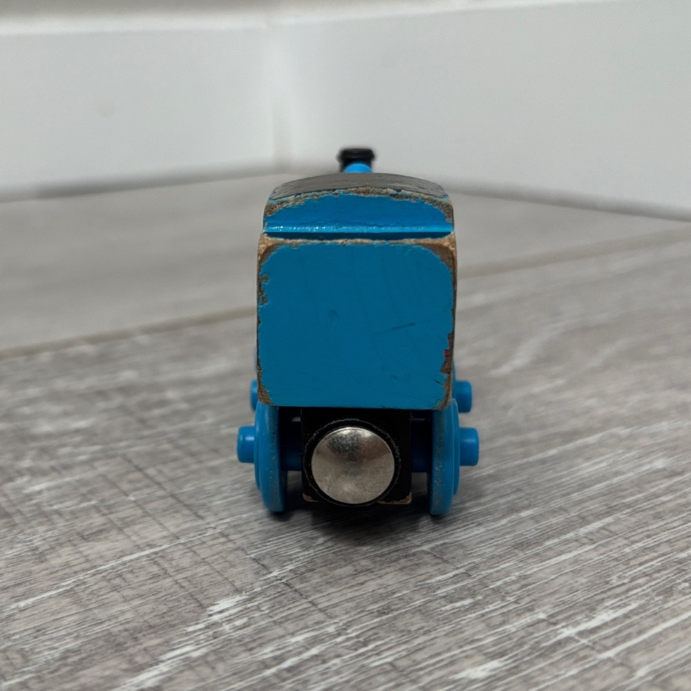 Wooden Thomas 2003 - Picture 4 of 8